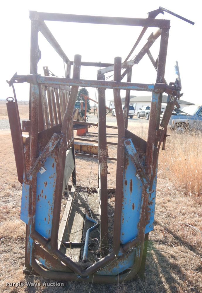 image for item DH8796 Squeeze chute