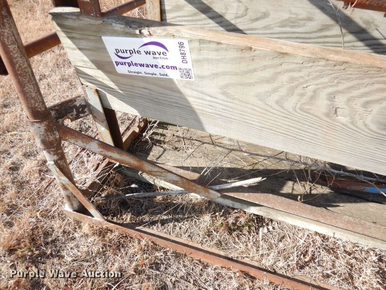 image for item DH8796 Squeeze chute