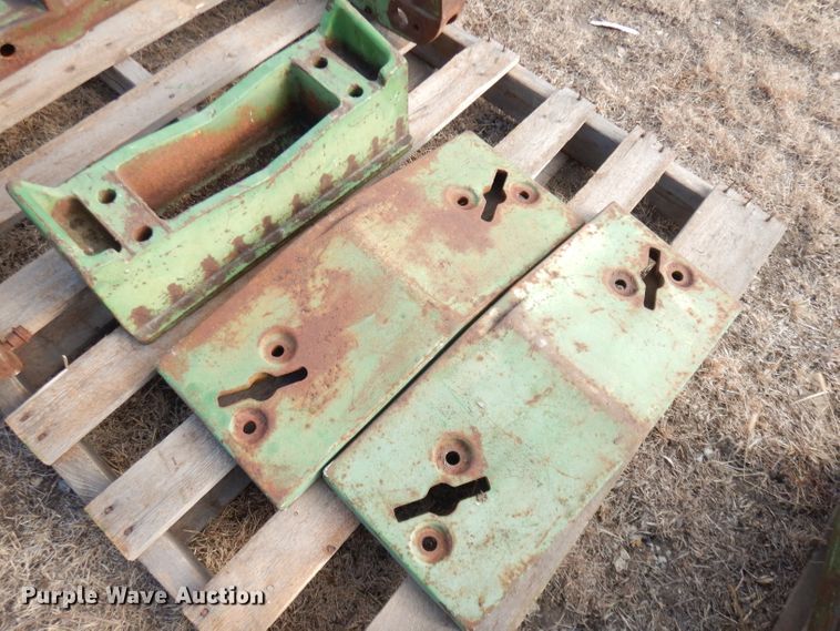 image for item DH8797 Tractor parts