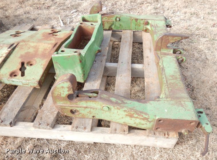 image for item DH8797 Tractor parts