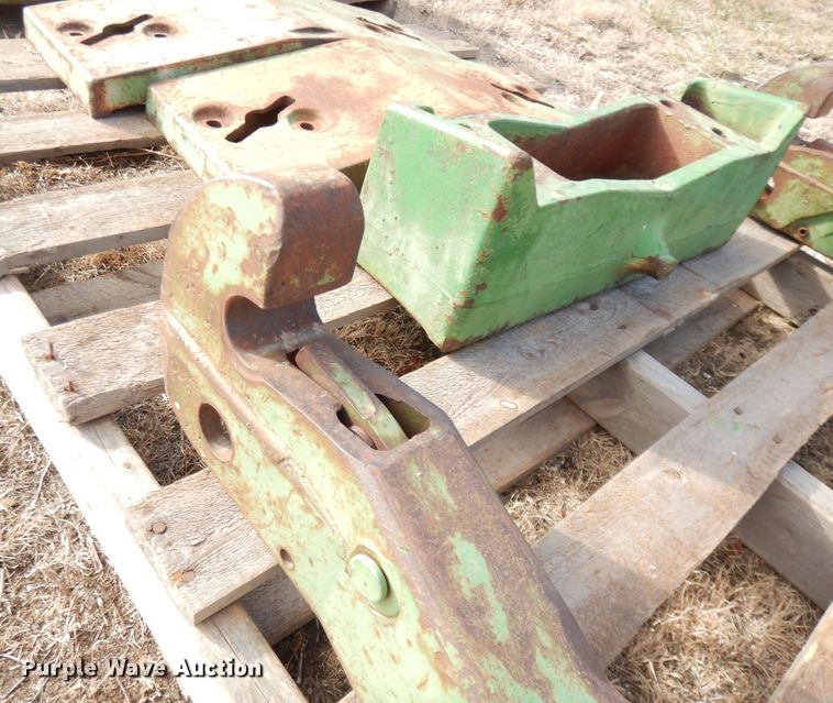 image for item DH8797 Tractor parts