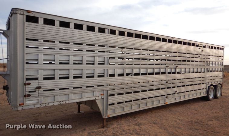 image for item DK7243 1975 Barrett Trailers  livestock trailer