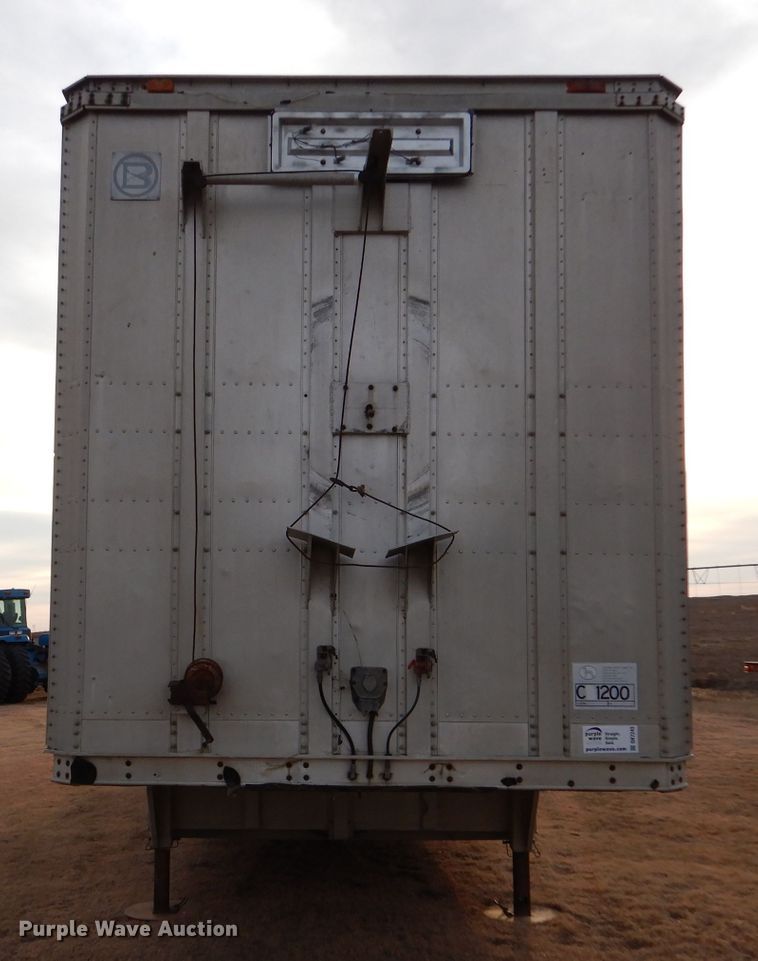 image for item DK7243 1975 Barrett Trailers  livestock trailer