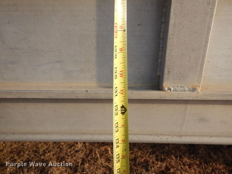 image for item DK7243 1975 Barrett Trailers  livestock trailer