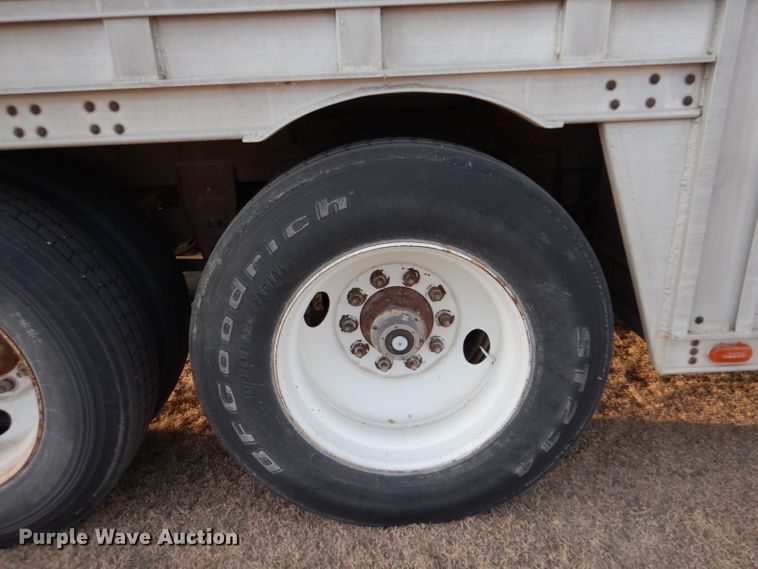 image for item DK7243 1975 Barrett Trailers  livestock trailer