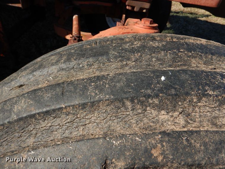 image for item DL6837 1975 Case 1175  tractor