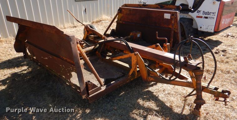 image for item DL6852 Batwing rotary mower