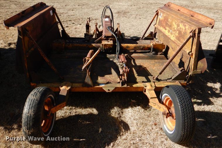 image for item DL6852 Batwing rotary mower