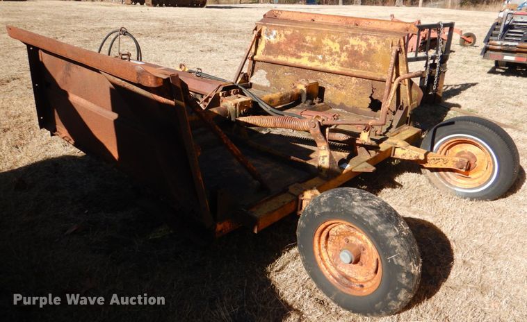 image for item DL6852 Batwing rotary mower