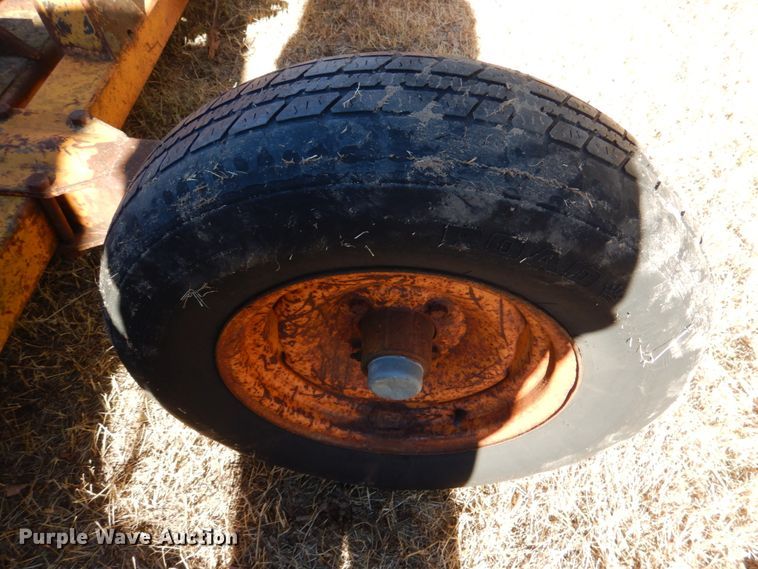 image for item DL6852 Batwing rotary mower