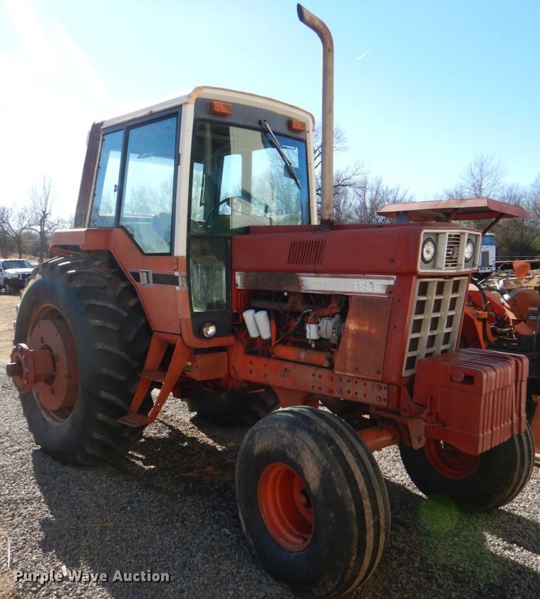 image for item DL6856 International 1586  tractor