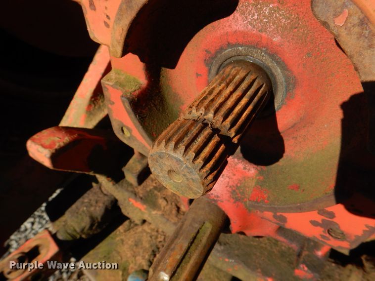 image for item DL6856 International 1586  tractor