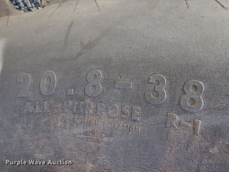 image for item DL6856 International 1586  tractor