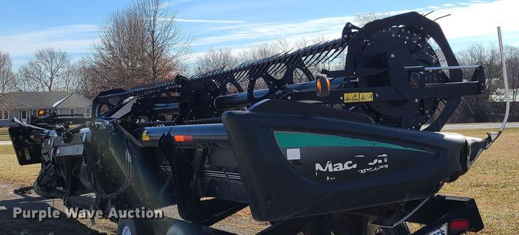 image for item FW9742 2014 MacDon FDS75-S  flex draper head