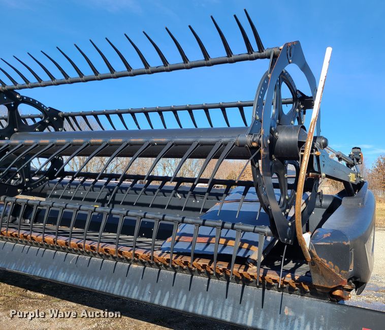 image for item FW9742 2014 MacDon FDS75-S  flex draper head