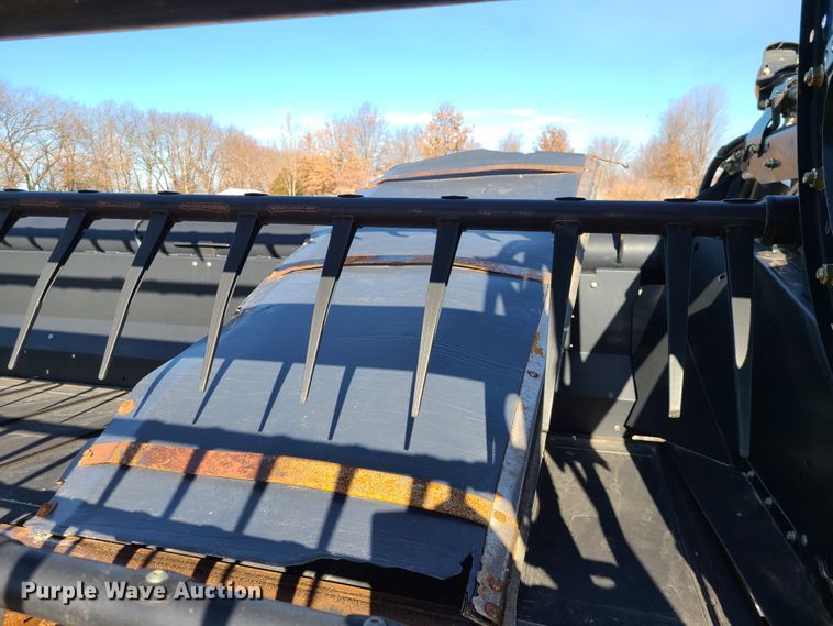 image for item FW9742 2014 MacDon FDS75-S  flex draper head