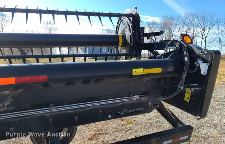 image for item FW9742 2014 MacDon FDS75-S  flex draper head