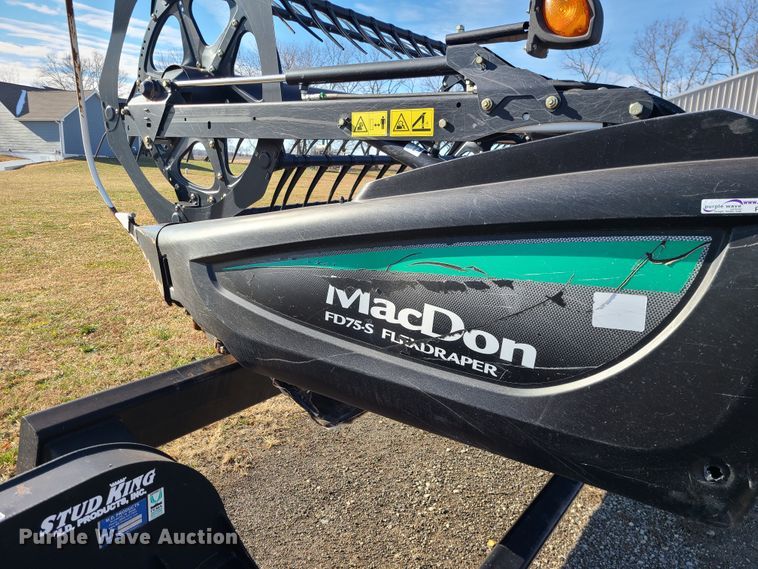 image for item FW9742 2014 MacDon FDS75-S  flex draper head