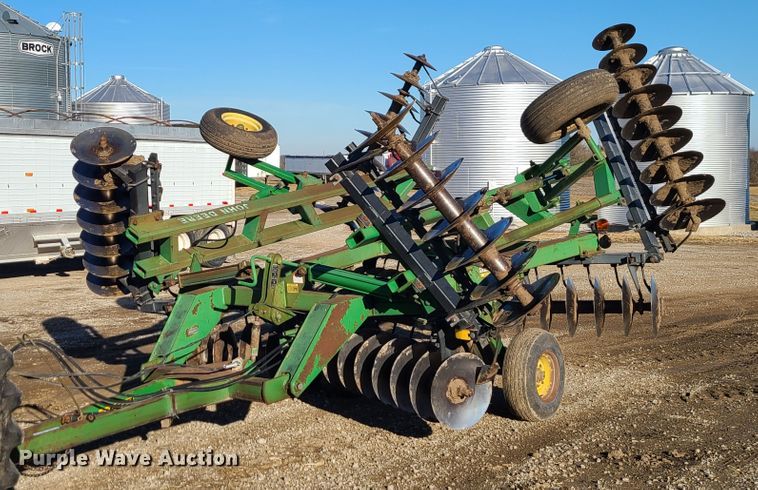 image for item GB9163 John Deere 630  tandem off-set disk