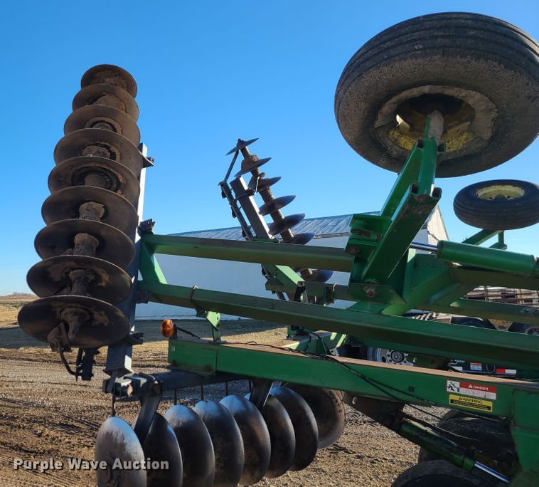 image for item GB9163 John Deere 630  tandem off-set disk