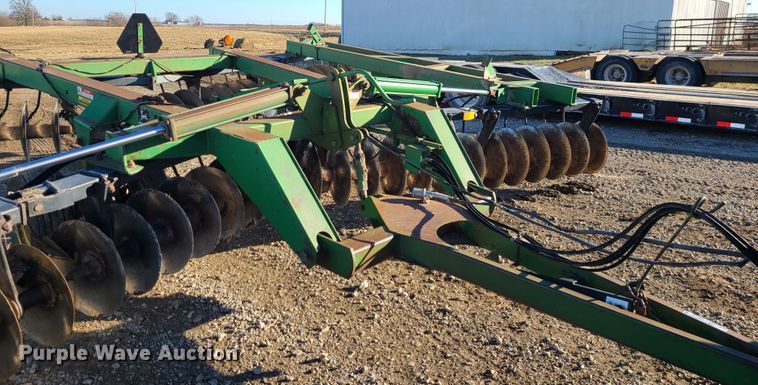 image for item GB9163 John Deere 630  tandem off-set disk