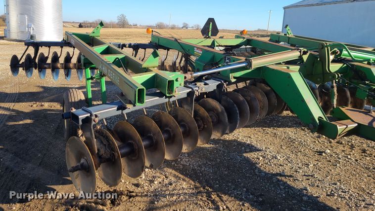 image for item GB9163 John Deere 630  tandem off-set disk