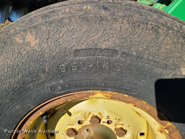 image for item GB9163 John Deere 630  tandem off-set disk