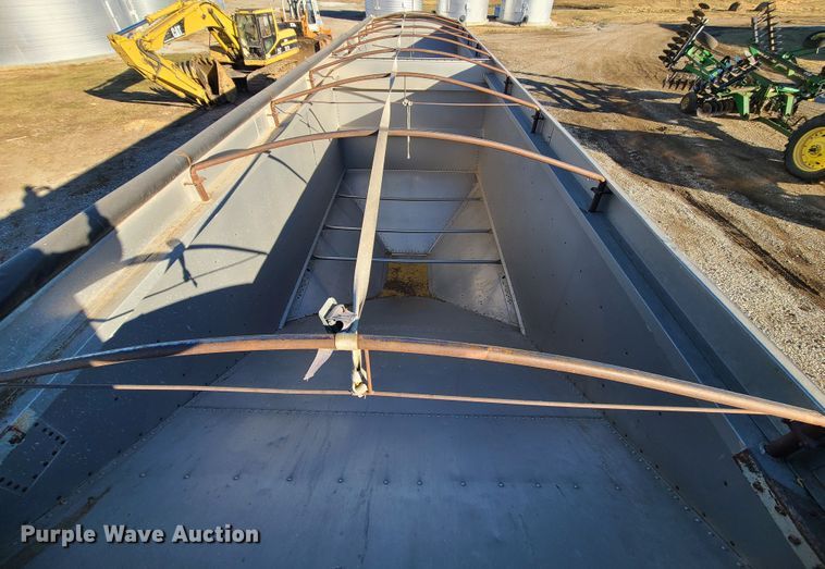 image for item GB9165 1985 Timpte  grain trailer