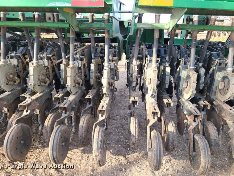 image for item GB9173 Great Plains 3N-3010P  grain drill