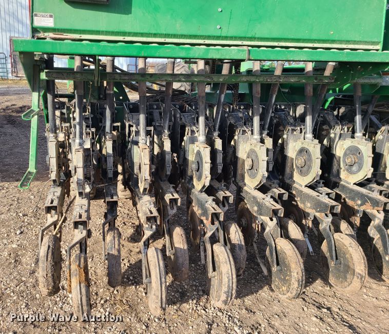 image for item GB9173 Great Plains 3N-3010P  grain drill
