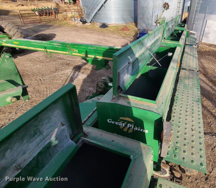 image for item GB9173 Great Plains 3N-3010P  grain drill