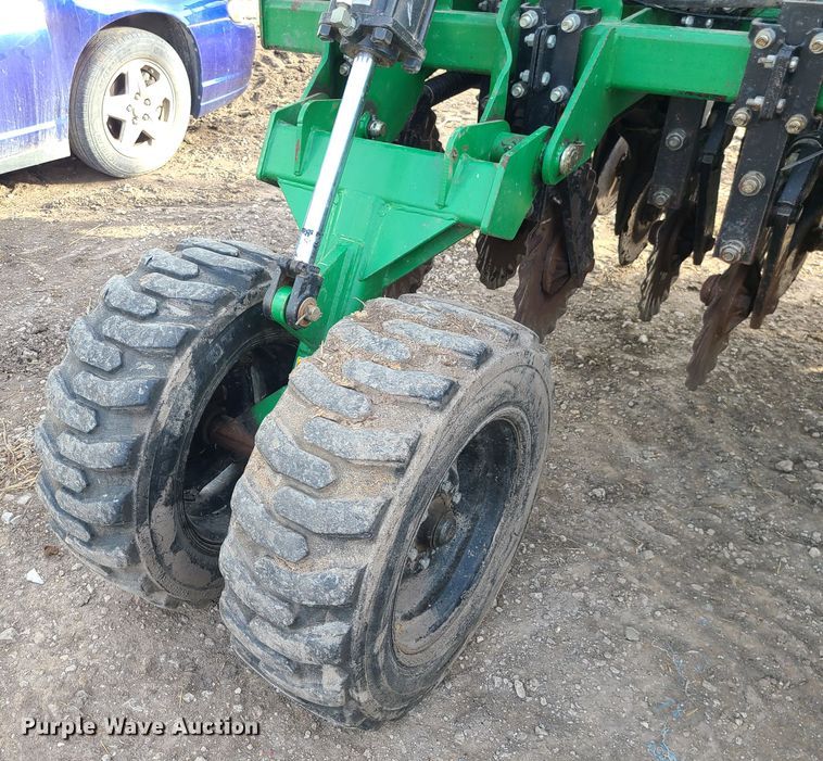 image for item GB9173 Great Plains 3N-3010P  grain drill