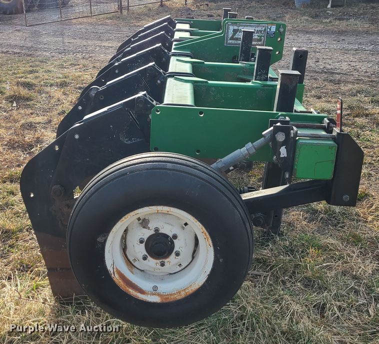 image for item GB9174 Unverferth Zone builder  in-line ripper