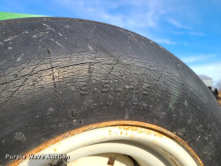 image for item GB9174 Unverferth Zone builder  in-line ripper