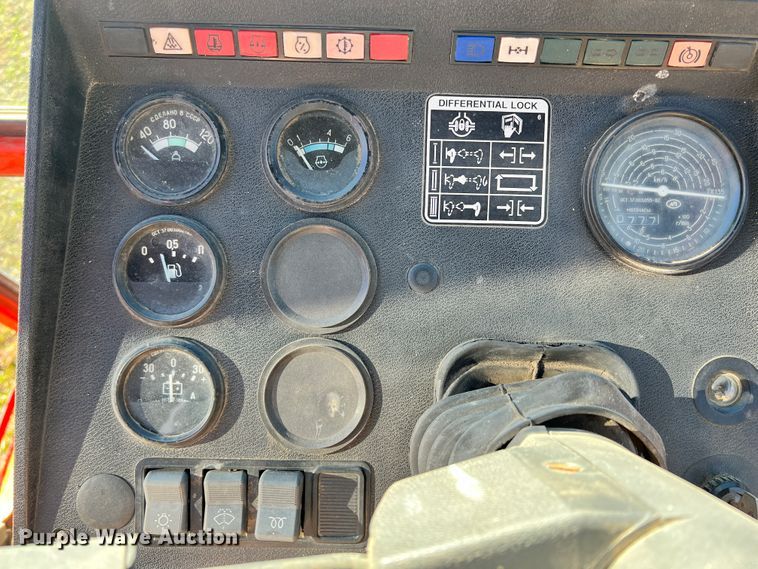 image for item ID9615 Belarus 805  tractor