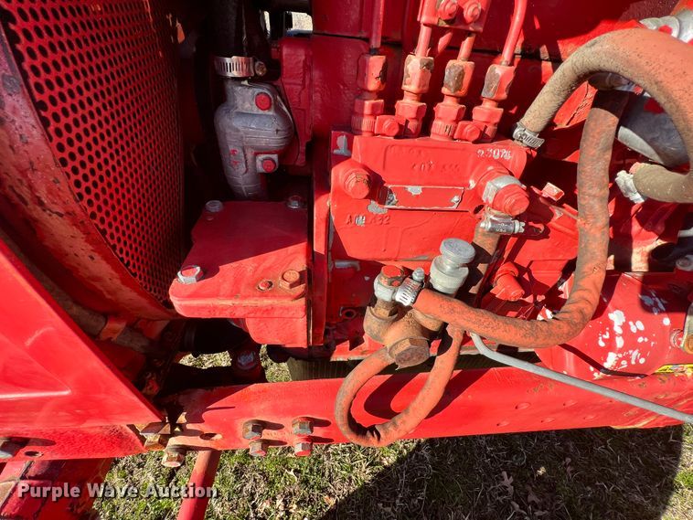 image for item ID9615 Belarus 805  tractor