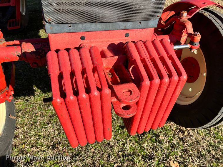 image for item ID9615 Belarus 805  tractor