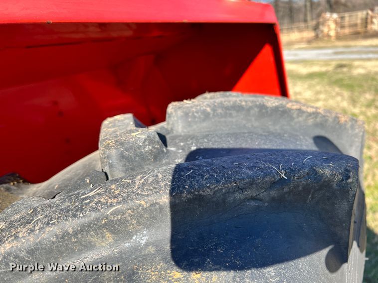 image for item ID9615 Belarus 805  tractor