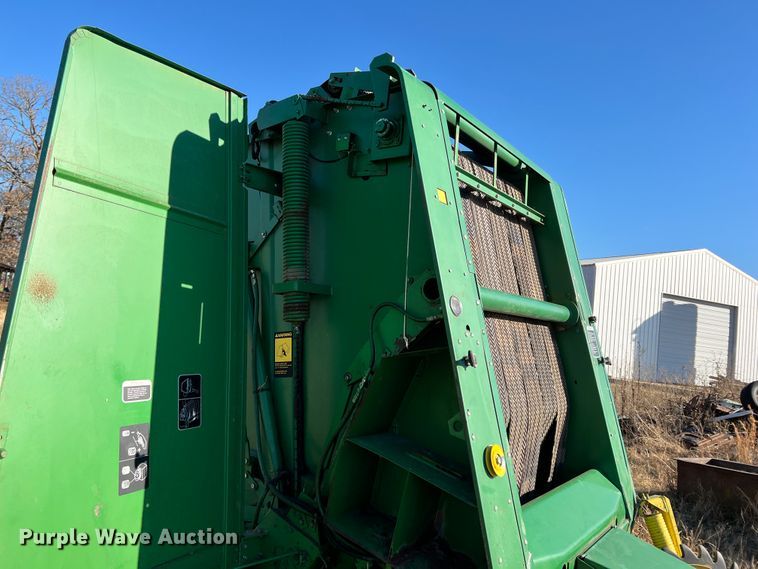 image for item ID9616 1988 John Deere 430  round baler