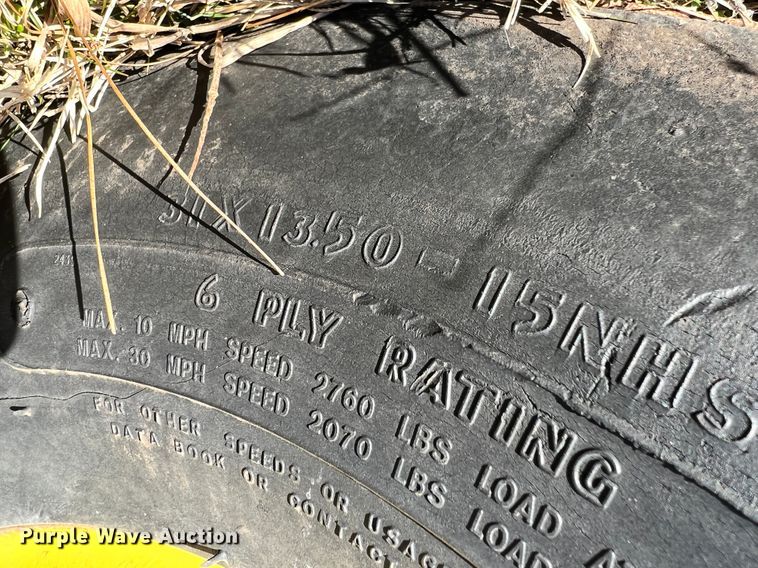 image for item ID9616 1988 John Deere 430  round baler