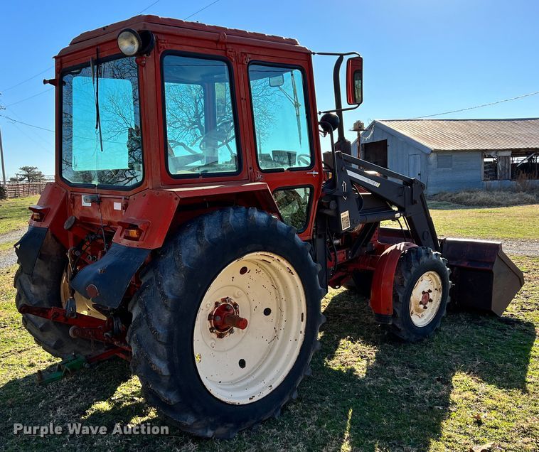 image for item ID9617 Belarus 822  MFWD tractor