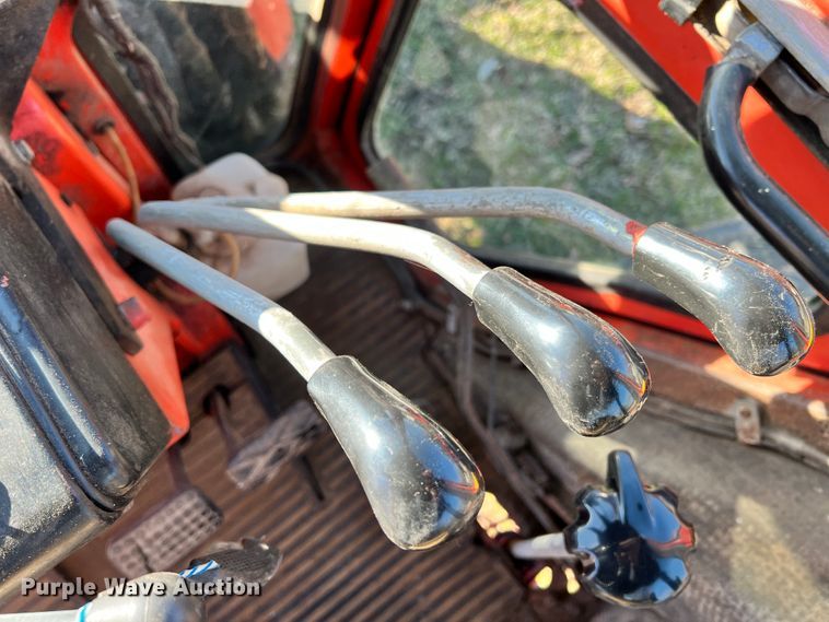 image for item ID9617 Belarus 822  MFWD tractor