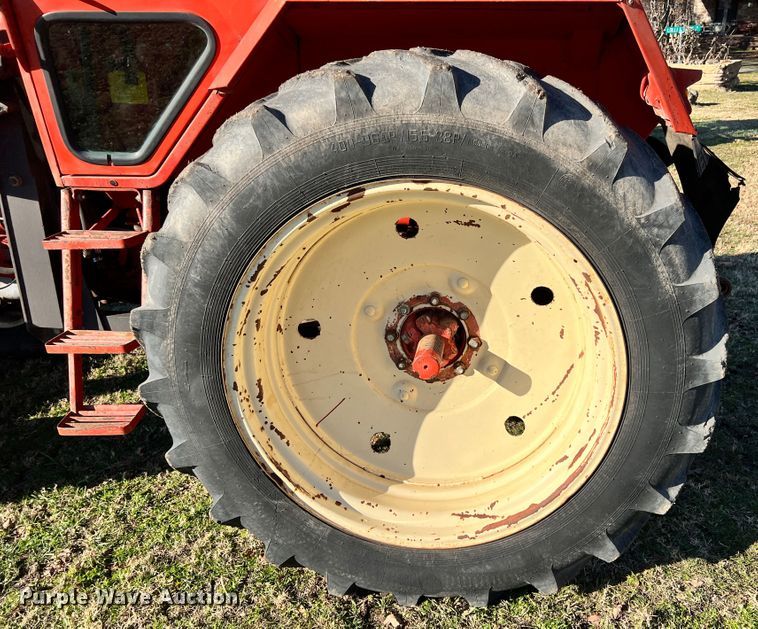 image for item ID9617 Belarus 822  MFWD tractor