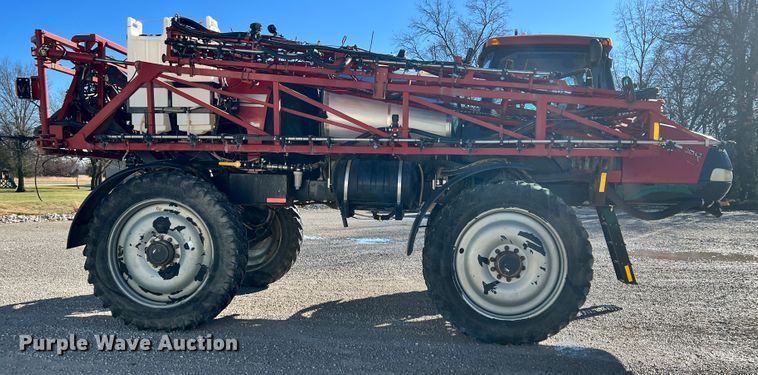 image for item ID9636 2015 Case IH Patriot 3340  sprayer