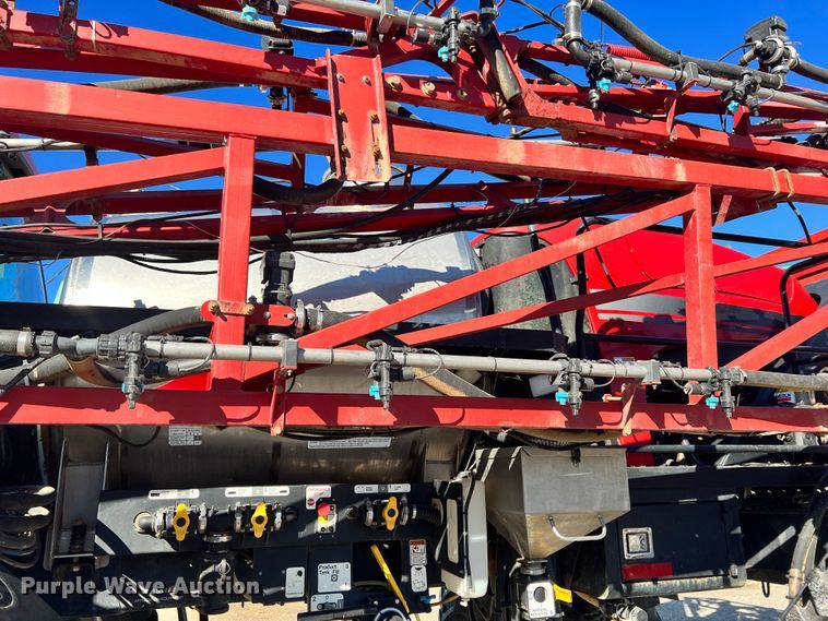 image for item ID9636 2015 Case IH Patriot 3340  sprayer