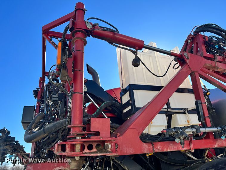 image for item ID9636 2015 Case IH Patriot 3340  sprayer
