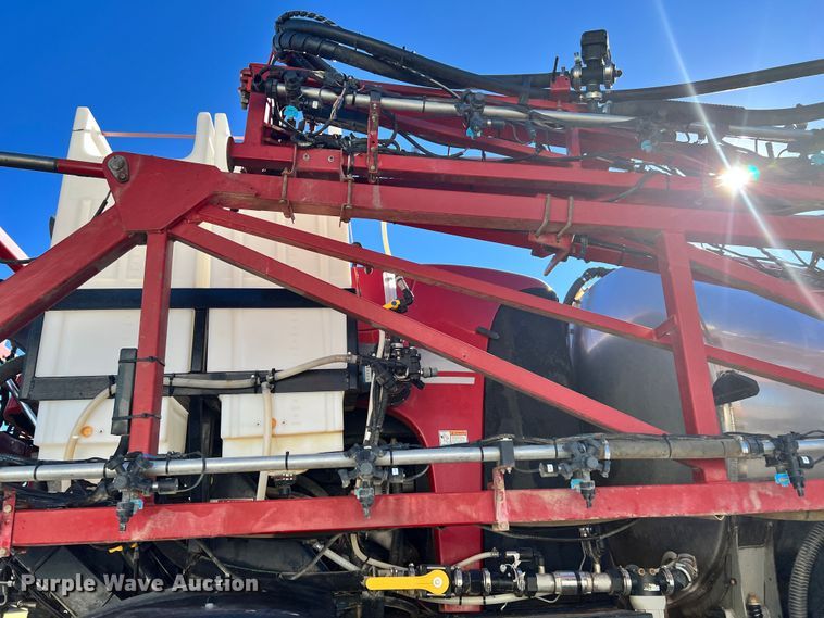 image for item ID9636 2015 Case IH Patriot 3340  sprayer