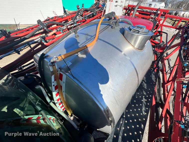 image for item ID9636 2015 Case IH Patriot 3340  sprayer