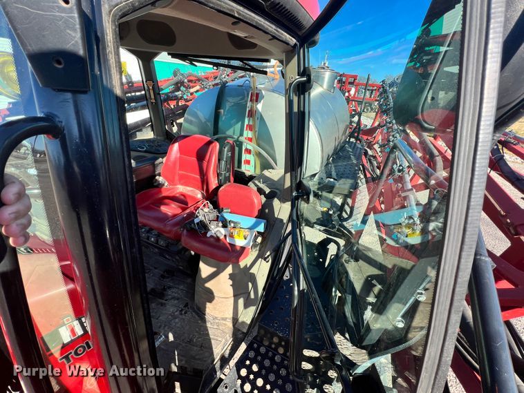 image for item ID9636 2015 Case IH Patriot 3340  sprayer