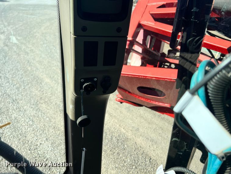 image for item ID9636 2015 Case IH Patriot 3340  sprayer